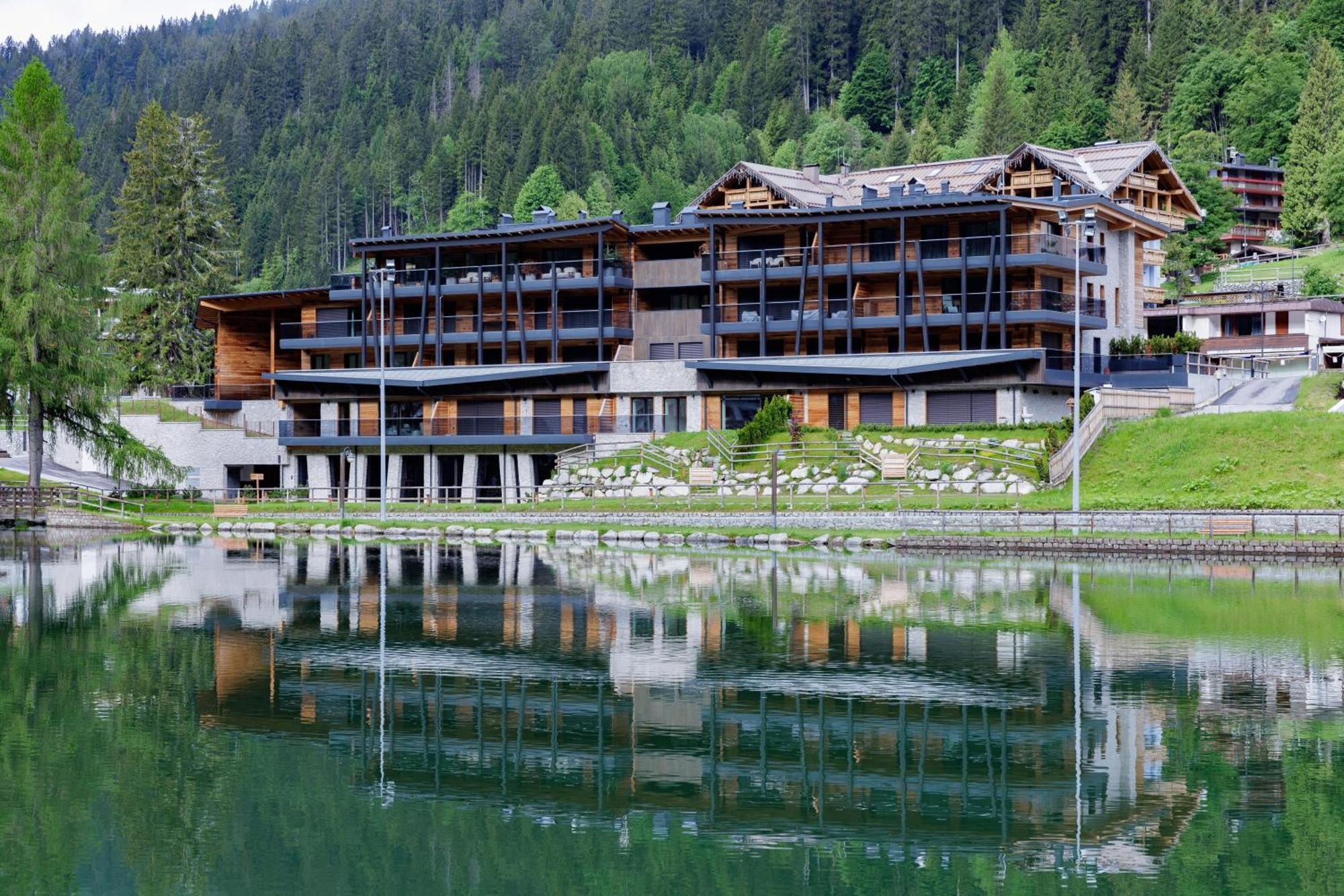 Apartamento Campiglio Wood Madonna Exterior foto